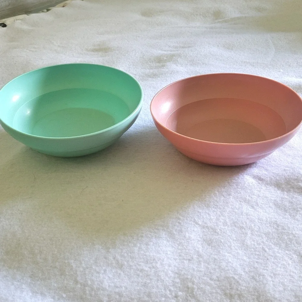 Vintage Tupperware Cereal Bowls Set of 2 Pink & Mint Green 155-26 155-78 USA